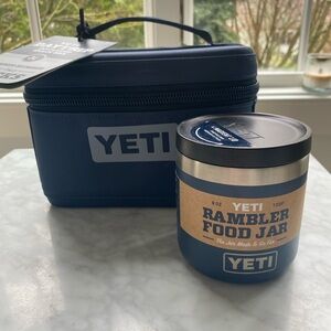 YETI Navy Blue 3oz. Snack Box + 8 oz Food Storage Jar NWT